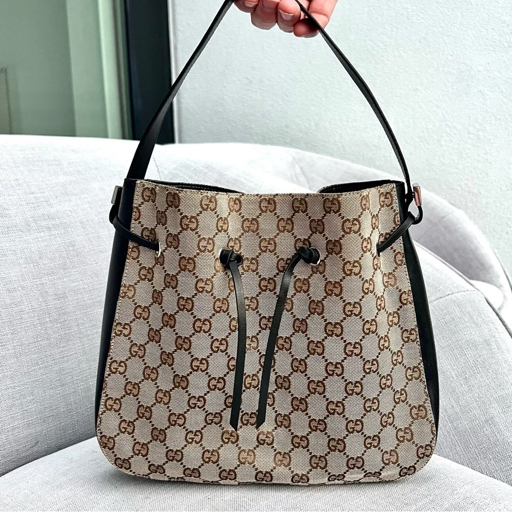 Gucci Monogram bag Canvas and black leather - Picture 1 of 10